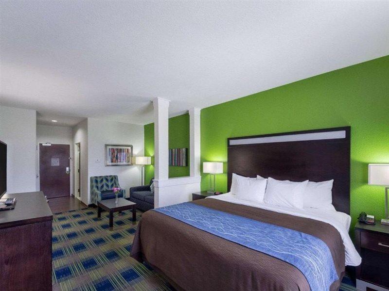 Comfort Inn & Suites Victoria North Exterior foto